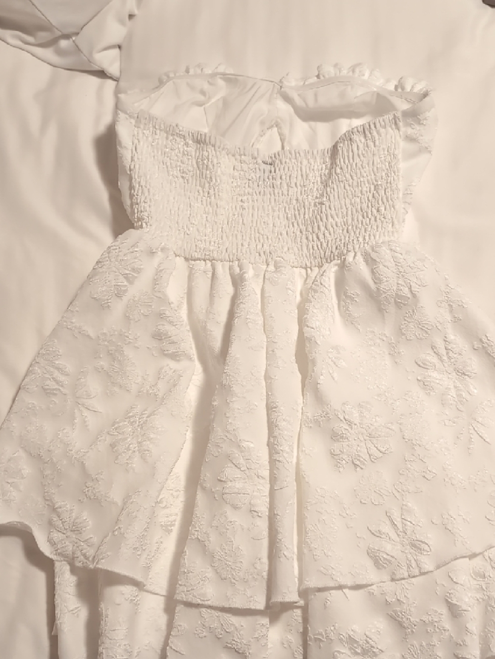 SHEIN White Smocked Fabric Tag Dress - Picture 3 of 3